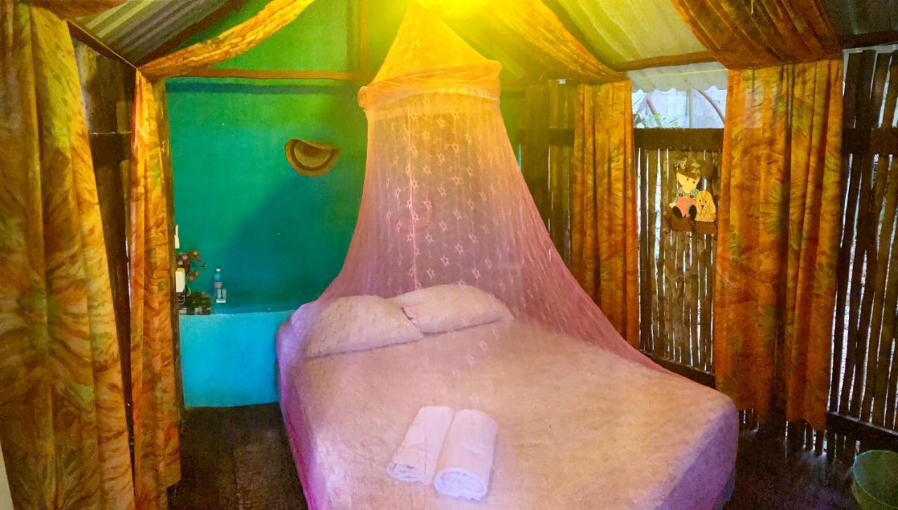 Yaxche Centro Hostal Y Camping Bacalar Bagian luar foto